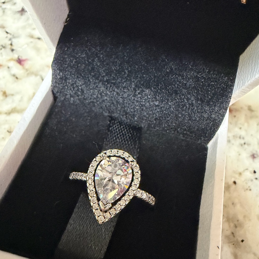 BRAND NEW- PANDORA SPARKLING PEAR HALO RING